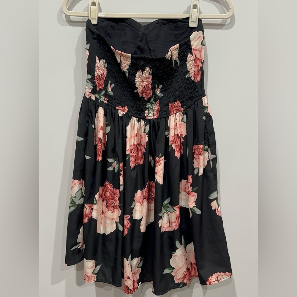 Band of Gypsies Black Floral Strapless Mini Dress - Size: M - Picture 3 of 6